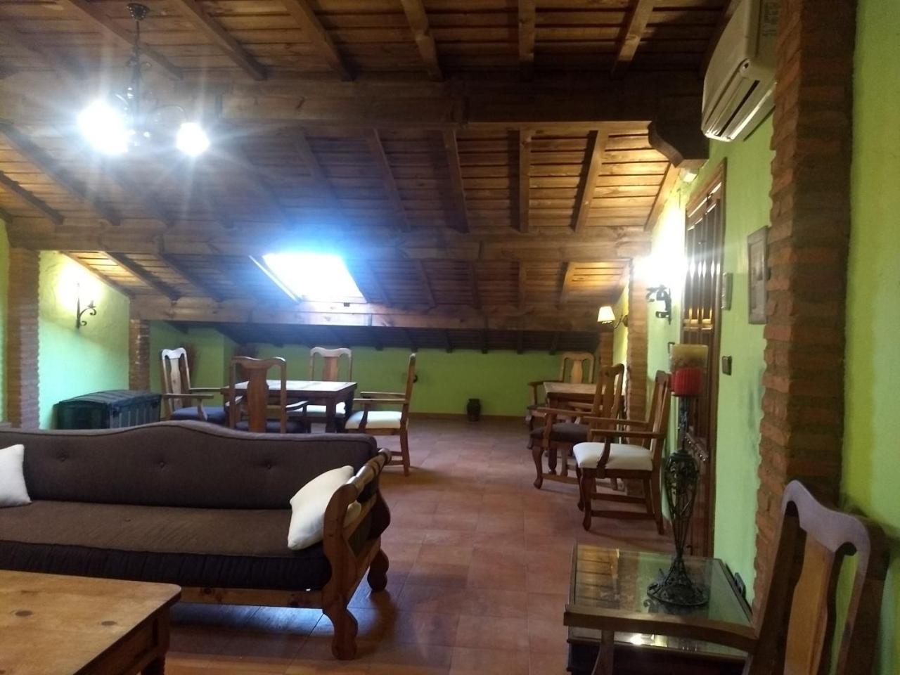 Hotel Villa de Berzocana Esterno foto