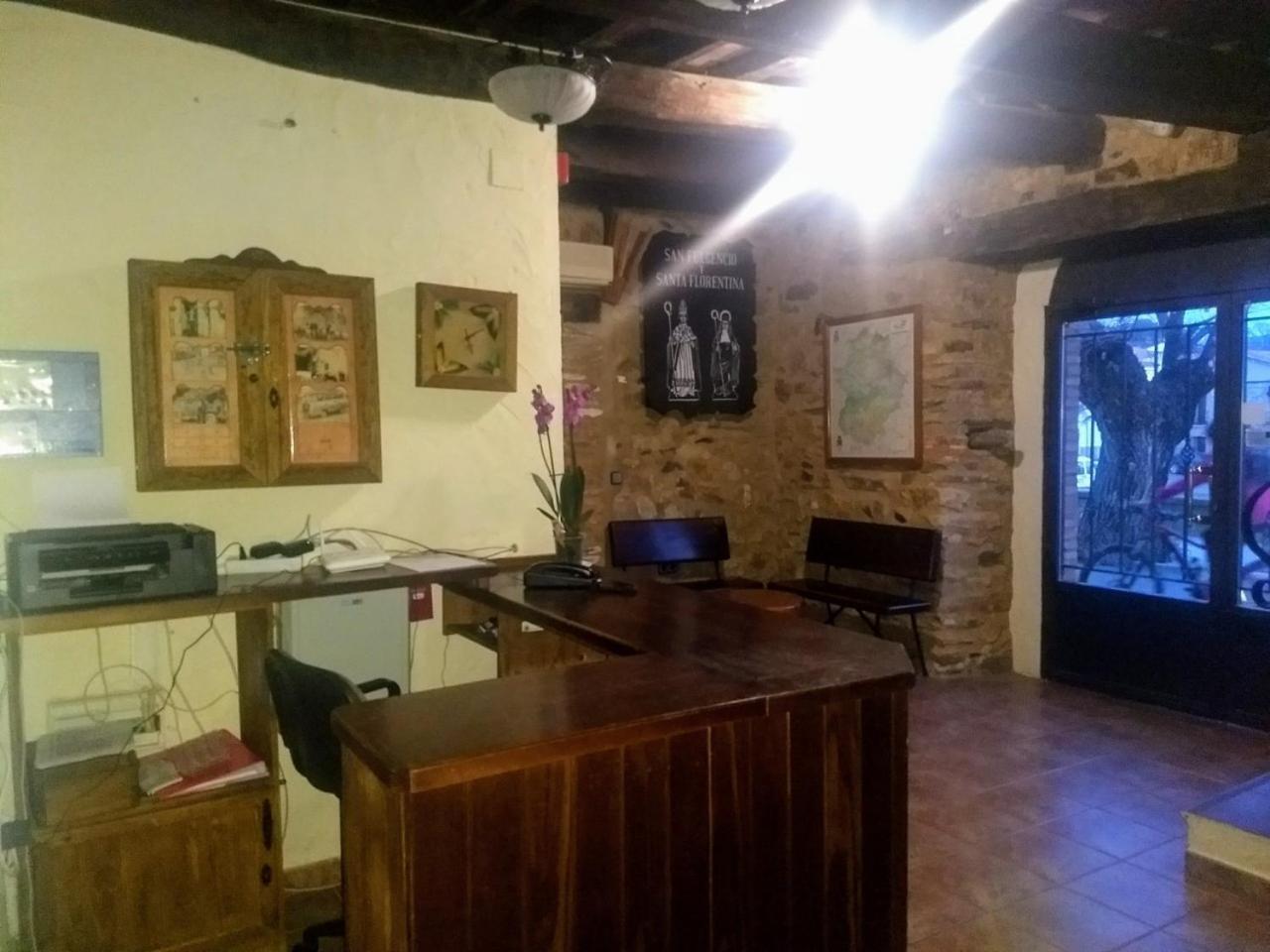 Hotel Villa de Berzocana Esterno foto