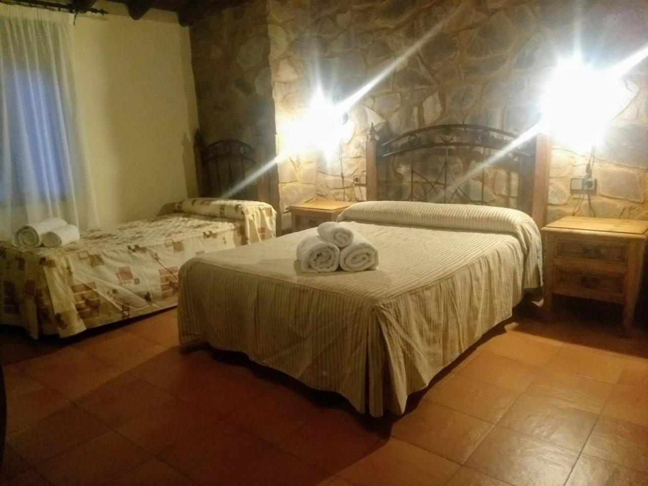 Hotel Villa de Berzocana Esterno foto